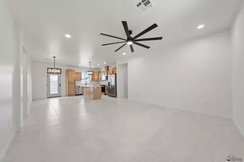 Living - 10642 E 45 St, Yuma, AZ 85367 photo 1 of 1