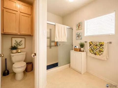 Bath - 11200 E 37 Way, Yuma, AZ 85367 photo 3 of 4