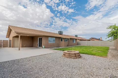 Exterior - 7830 E 42 Pl, Yuma, AZ 85365 photo 7 of 9
