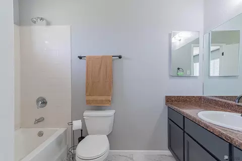 Bath - 7830 E 42 Pl, Yuma, AZ 85365 photo 1 of 3