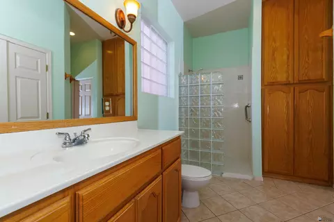 Bath - 14852 E 51 St, Yuma, AZ 85367 photo 1 of 5