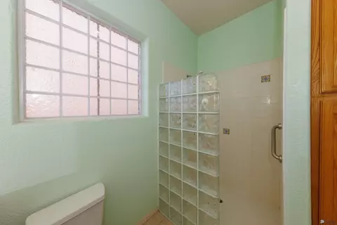 Bath - 14852 E 51 St, Yuma, AZ 85367 photo 2 of 5