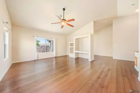 Living - 14158 E 49 Dr, Yuma, AZ 85367 photo 10 of 11