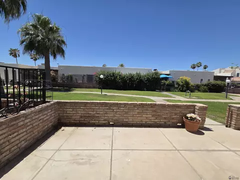 Exterior - 1407 E Pebble Beach Dr, Yuma, AZ 85365 photo 3 of 4