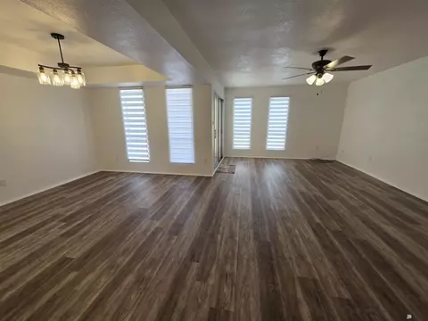 Living - 1407 E Pebble Beach Dr, Yuma, AZ 85365 photo 1 of 2
