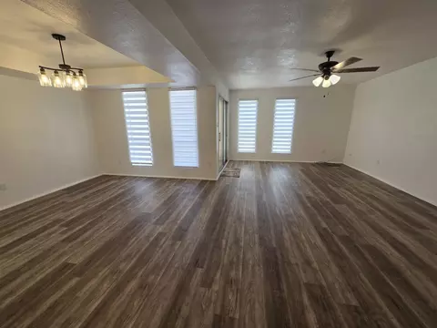 Living - 1407 E Pebble Beach Dr, Yuma, AZ 85365 photo 2 of 3