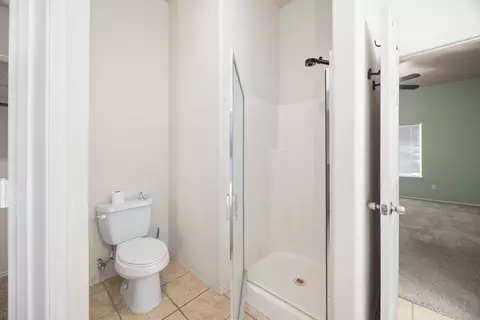 Bath - 10334 E 38 Ln, Yuma, AZ 85365 photo 3 of 4