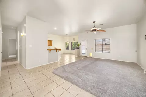 Living - 10334 E 38 Ln, Yuma, AZ 85365 photo 4 of 5
