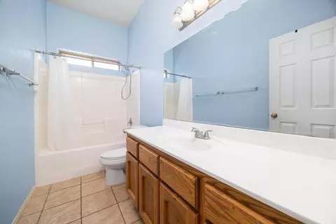 Bath - 10334 E 38 Ln, Yuma, AZ 85365 photo 4 of 4