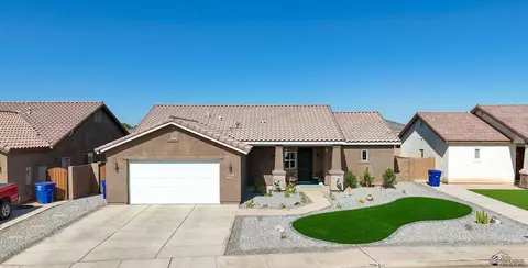 3956 S 34 Dr, Yuma, AZ 85365