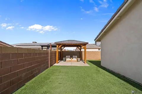 Exterior - 11604 E 33 Ln, Yuma, AZ 85367 photo 2 of 5