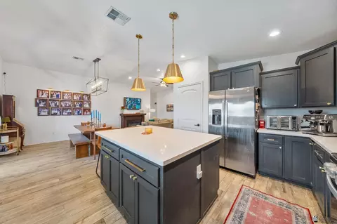 Kitchen - 11604 E 33 Ln, Yuma, AZ 85367 photo 5 of 5