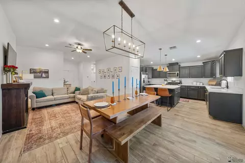 Dining - 11604 E 33 Ln, Yuma, AZ 85367 photo 3 of 4
