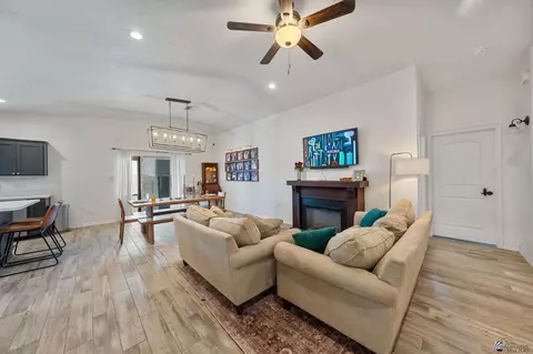 Living - 11604 E 33 Ln, Yuma, AZ 85367 photo 1 of 1