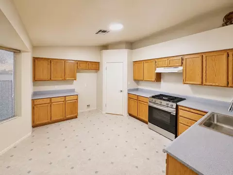 Kitchen - 11267 E 26 St, Yuma, AZ 85367 photo 1 of 3