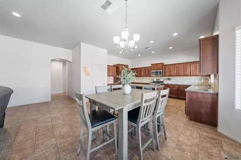 Dining - 7922 E 38 Pl, Yuma, AZ 85365 photo 1 of 1