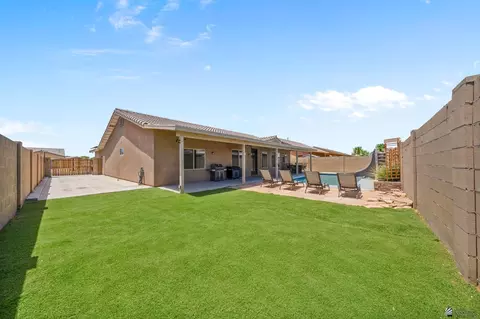 Exterior - 7922 E 38 Pl, Yuma, AZ 85365 photo 7 of 9