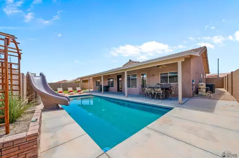 Exterior - 7922 E 38 Pl, Yuma, AZ 85365 photo 2 of 9