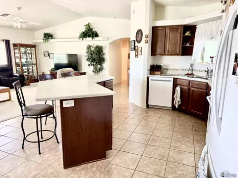 Kitchen - 11653 E 26 St, Yuma, AZ 85367 photo 1 of 3