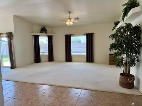 Living - 11653 E 26 St, Yuma, AZ 85367 photo 1 of 3