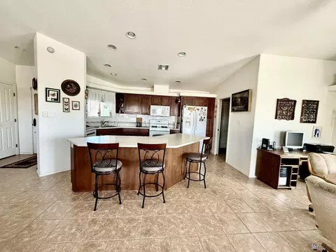 Kitchen - 11653 E 26 St, Yuma, AZ 85367 photo 1 of 4