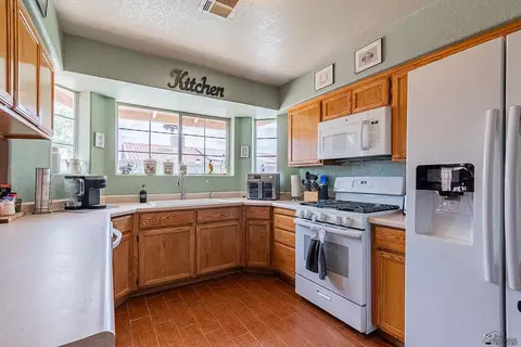 Kitchen - 3040 W 29 St, Yuma, AZ 85365 photo 2 of 2