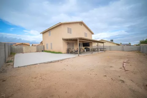 Exterior - 6273 E 40 Pl, Yuma, AZ 85365 photo 4 of 9
