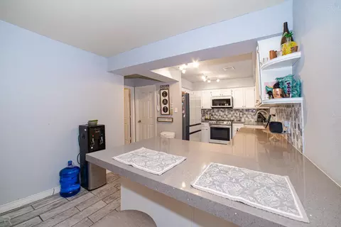 Kitchen - 6273 E 40 Pl, Yuma, AZ 85365 photo 2 of 4
