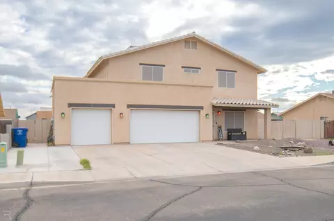 Exterior - 6273 E 40 Pl, Yuma, AZ 85365 photo 3 of 9