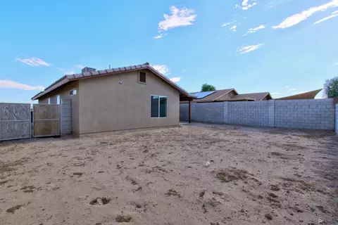 Exterior - 7124 E 37 St, Yuma, AZ 85365 photo 6 of 6