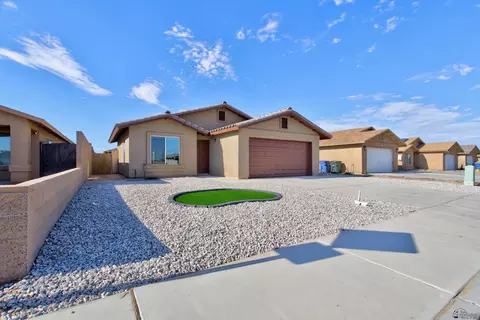 Exterior - 7124 E 37 St, Yuma, AZ 85365 photo 3 of 6