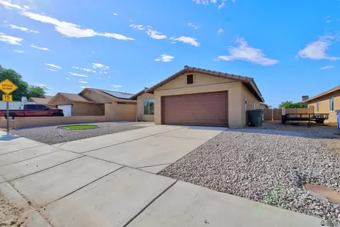 Exterior - 7124 E 37 St, Yuma, AZ 85365 photo 2 of 6