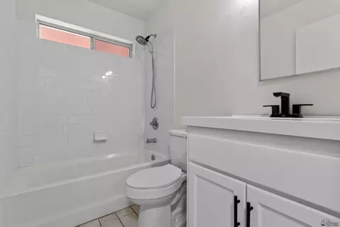 Bath - 7124 E 37 St, Yuma, AZ 85365 photo 1 of 2