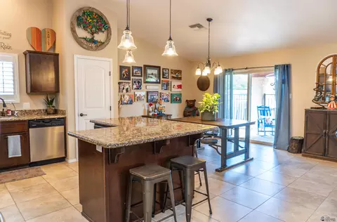 Kitchen - 11504 E Del Golfo, Yuma, AZ 85367 photo 1 of 4