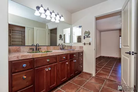 Bath - 5454 E 38 St, Yuma, AZ 85365 photo 3 of 4