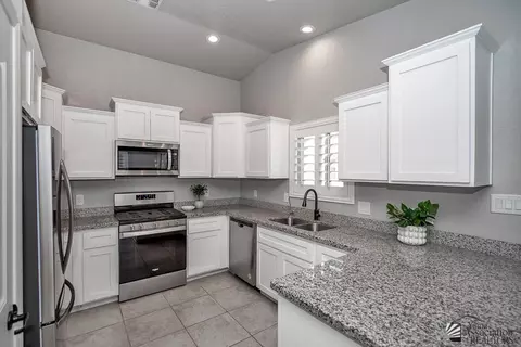 Kitchen - 11522 E 33 Ln, Yuma, AZ 85367 photo 1 of 5