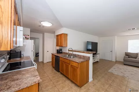8845 E 38 Pl, Yuma, AZ 85365 photo 10
