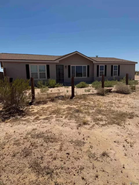 9374 Victoria Cir, Tacna, AZ 85352