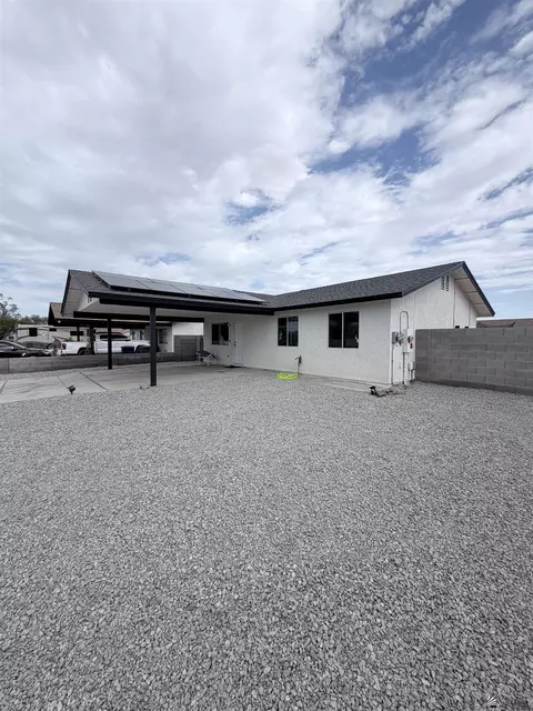 Exterior - 8927 E 39 St, Yuma, AZ 85365 photo 3 of 9