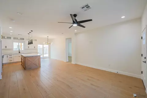 Living - 10837 E 46 Pl, Yuma, AZ 85367 photo 1 of 2