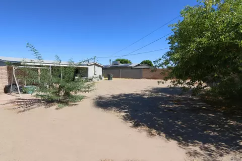 Exterior - 1237 S 10 Ave, Yuma, AZ 85364 photo 3 of 7