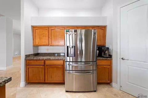 Kitchen - 5914 E 39 Pl, Yuma, AZ 85365 photo 1 of 5