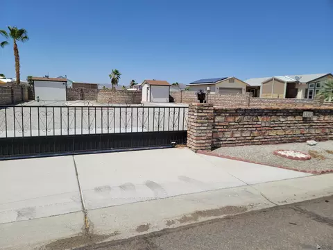 13592 E 54 Dr, Yuma, AZ 85367 photo 2
