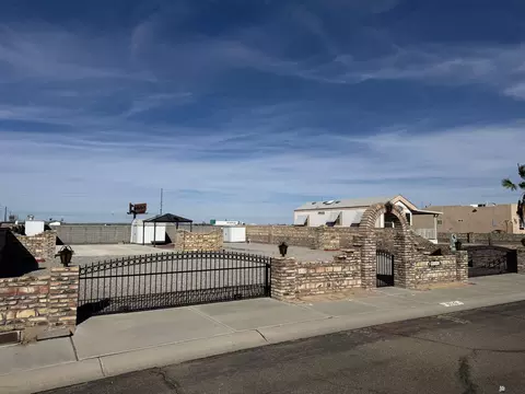 9532 E 33 St, Yuma, AZ 85365 photo 2
