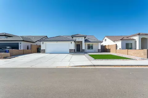 Exterior - 7913 E 34 Pl, Yuma, AZ 85365 photo 6 of 7