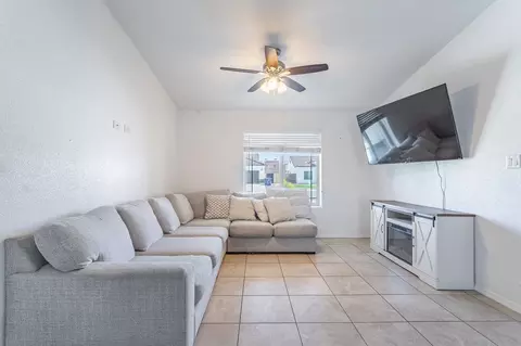 Living - 7913 E 34 Pl, Yuma, AZ 85365 photo 2 of 2