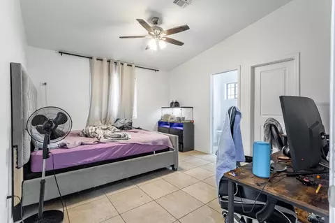 Bedroom - 7913 E 34 Pl, Yuma, AZ 85365 photo 7 of 7