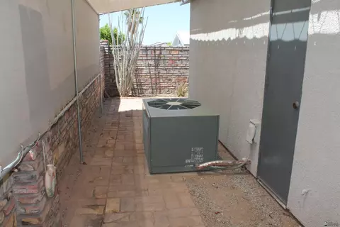Exterior - 9676 E 33 Ln, Yuma, AZ 85365 photo 5 of 7