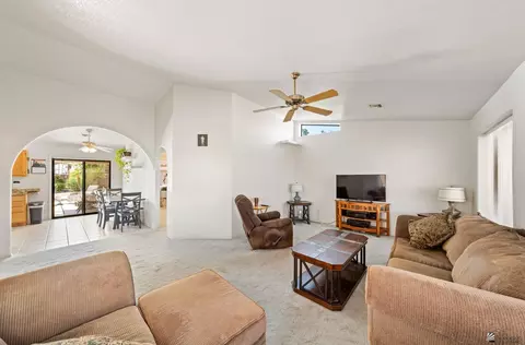 Living - 13381 E 40 Dr, Yuma, AZ 85367 photo 1 of 2