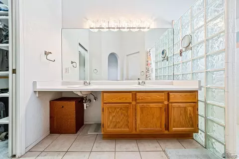 Bath - 13381 E 40 Dr, Yuma, AZ 85367 photo 1 of 4